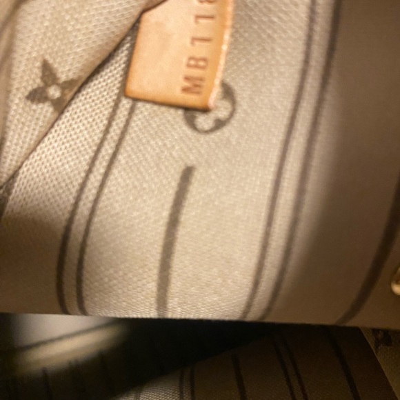 SOLD Authentic Neverfull MM - Picture 4 of 10